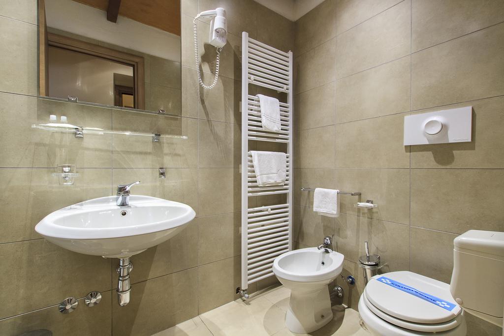 Antica Locanda Del Villoresi Nerviano Номер фото