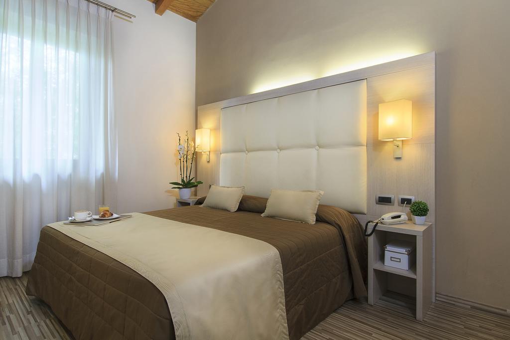 Antica Locanda Del Villoresi Nerviano Номер фото